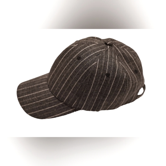 Baseball Hat 🧢 Not Used Grey Color - Picture 3 of 6